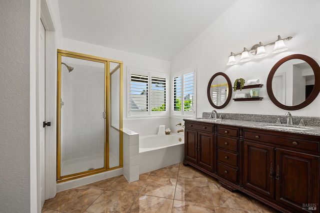 1504 Maria Pl, Rohnert Park, CA 94928