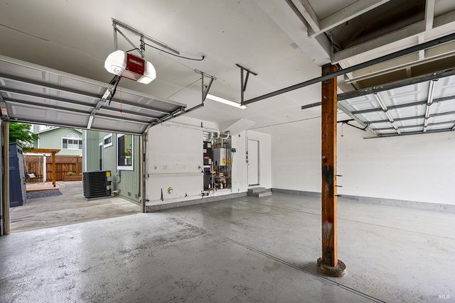 1504 Maria Pl, Rohnert Park, CA 94928