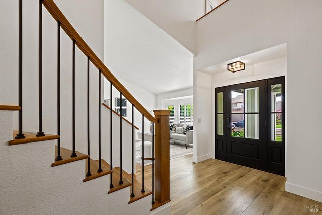 1504 Maria Pl, Rohnert Park, CA 94928