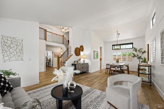 1504 Maria Pl, Rohnert Park, CA 94928