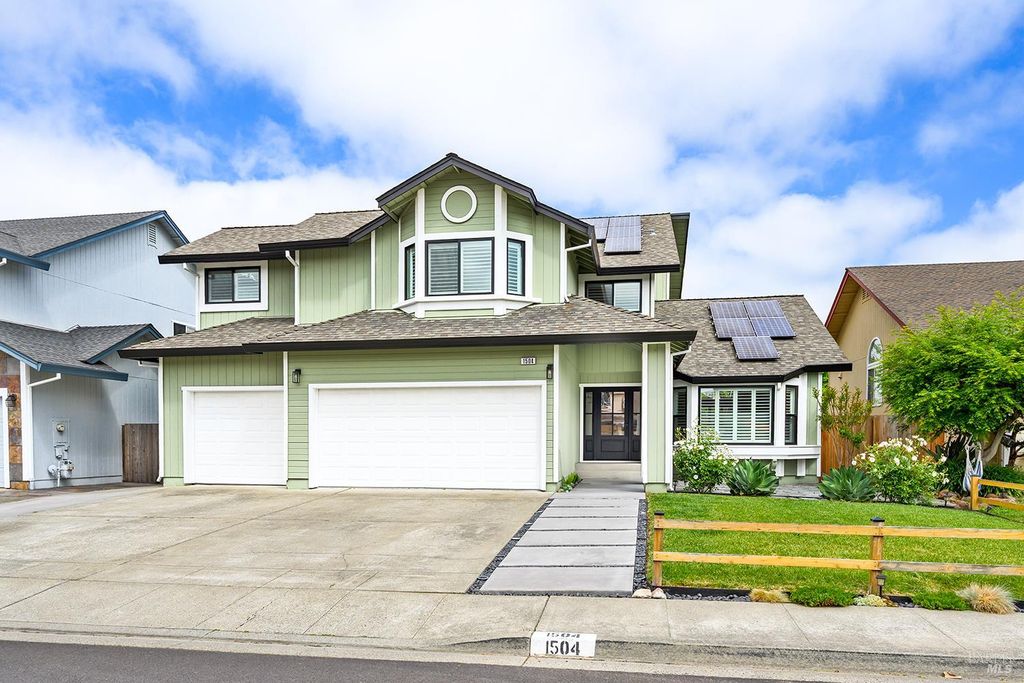 1504 Maria Pl, Rohnert Park, CA 94928