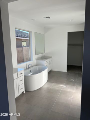 4955 W KARL Street, San Tan Valley, AZ 85144