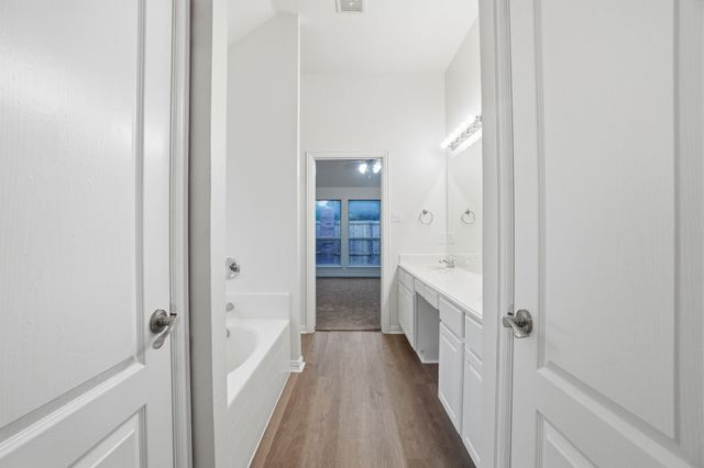 1630 Sky High Circle, Dallas, TX 75253