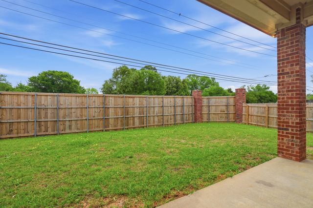 1630 Sky High Circle, Dallas, TX 75253