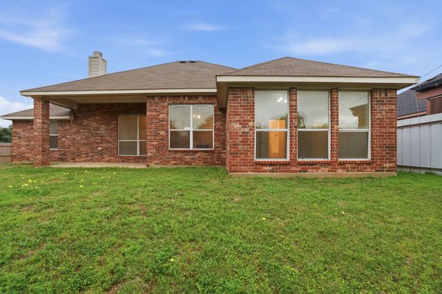 1630 Sky High Circle, Dallas, TX 75253