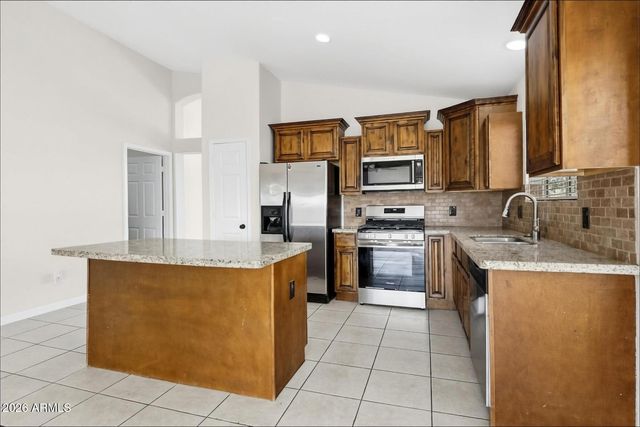 627 E SHANNON Street, Chandler, AZ 85225