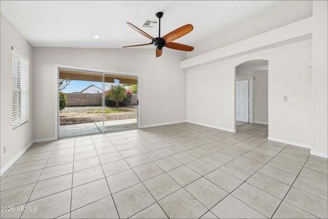 627 E SHANNON Street, Chandler, AZ 85225