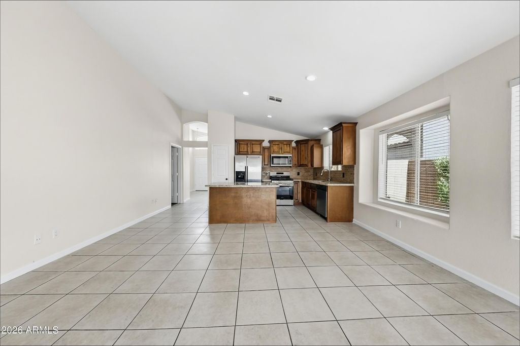 627 E SHANNON Street, Chandler, AZ 85225 — photo 3