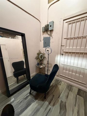 762 W 41st St, Miami Beach, FL 33140