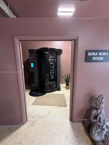 762 W 41st St, Miami Beach, FL 33140