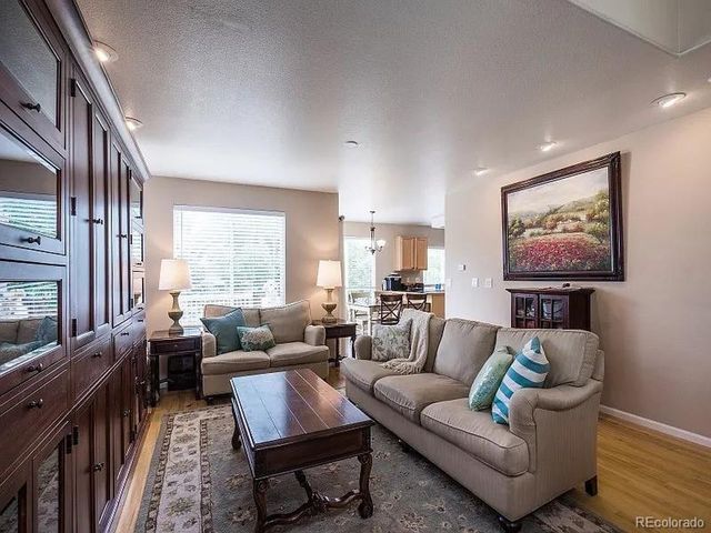 7053 Leopard Dr, Littleton, CO 80124