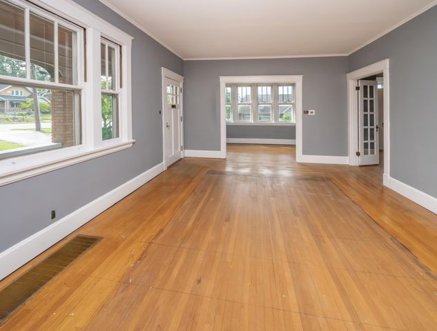 31 S Grand Avenue, Fort Thomas, KY 41075