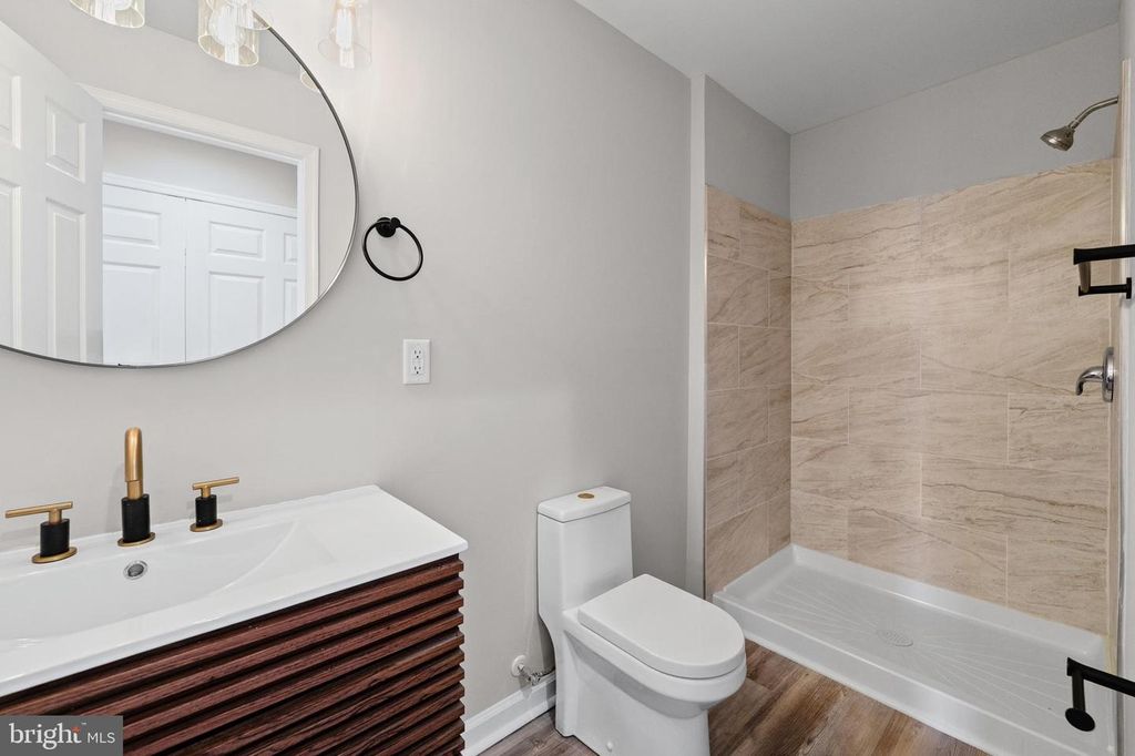 Image 14 of property listing at 2231 PRENTISS PL, Baltimore, MD 21205