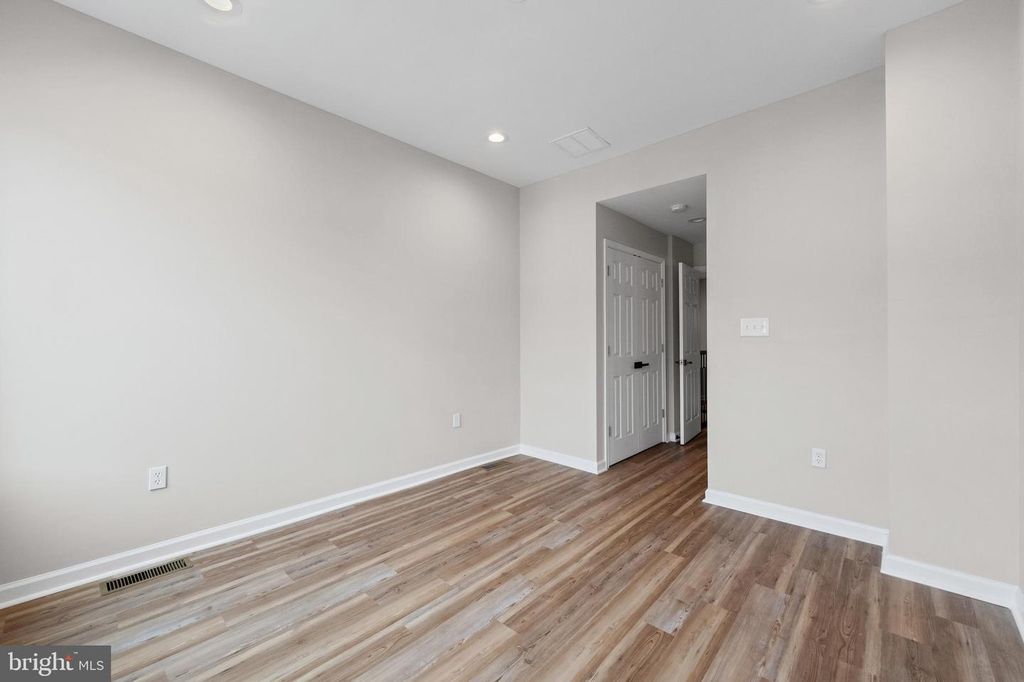 Image 18 of property listing at 2231 PRENTISS PL, Baltimore, MD 21205