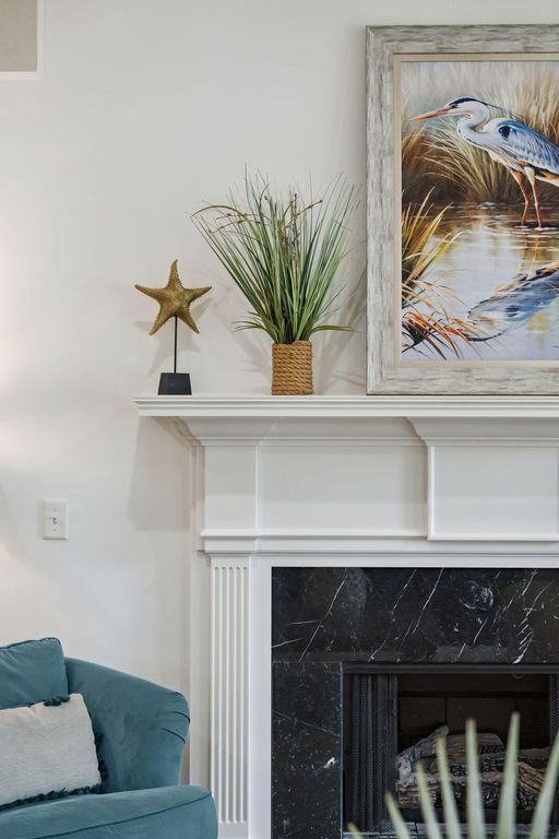 Image 13 of property listing at 5 E Beachwood, Isle Of Palms, SC 29451