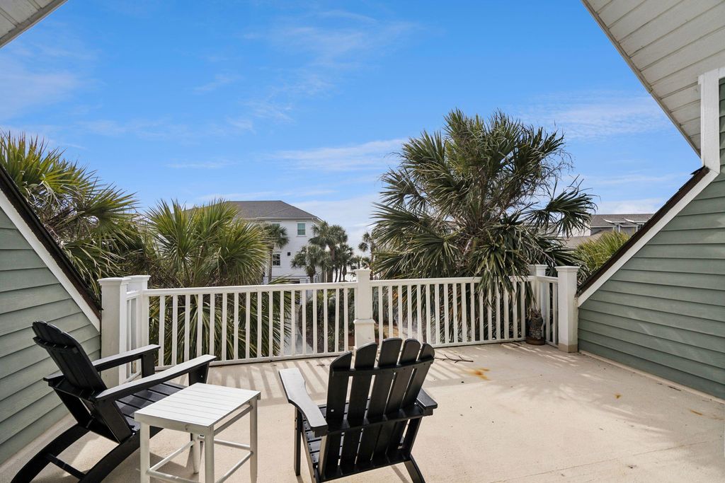 Image 39 of property listing at 5 E Beachwood, Isle Of Palms, SC 29451