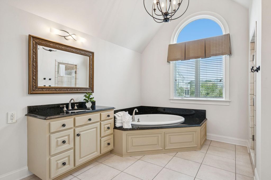 Image 43 of property listing at 5 E Beachwood, Isle Of Palms, SC 29451