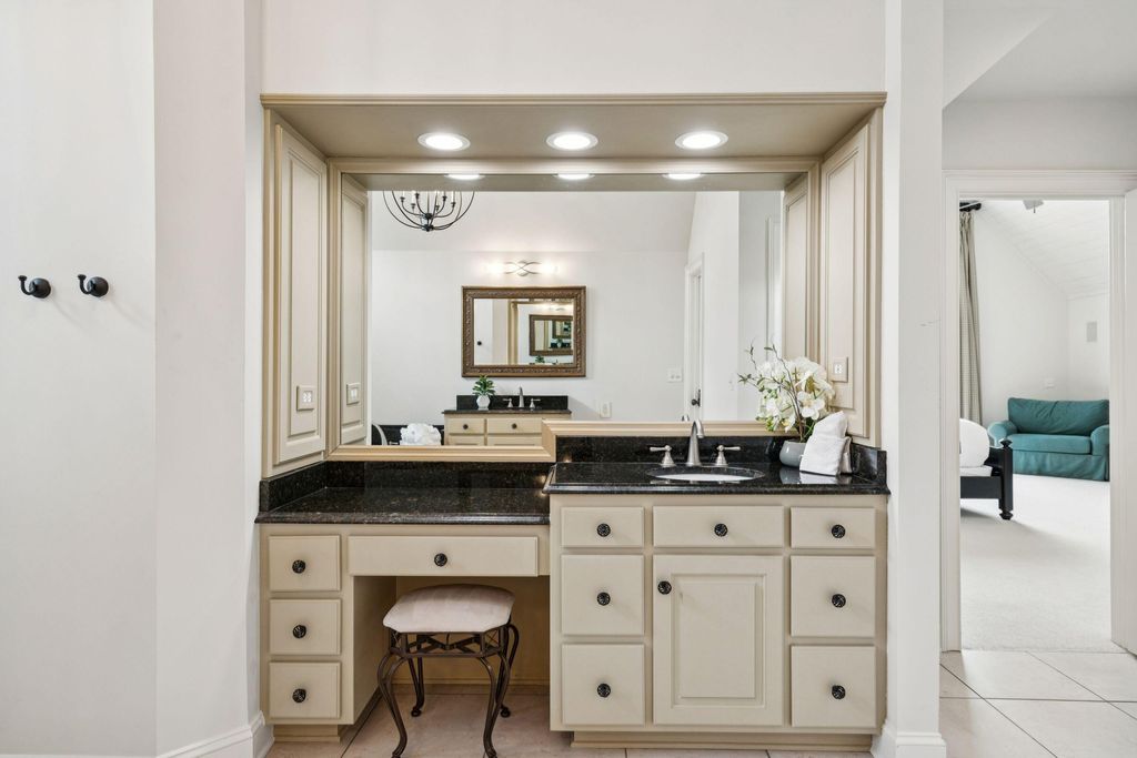 Image 44 of property listing at 5 E Beachwood, Isle Of Palms, SC 29451