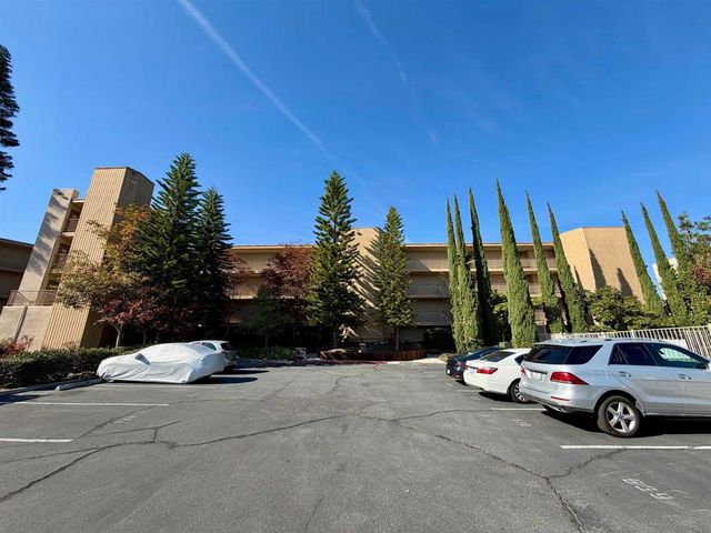 5706 Baltimore Dr 350, La Mesa, CA 91942