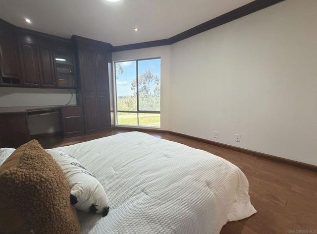 5706 Baltimore Dr 350, La Mesa, CA 91942