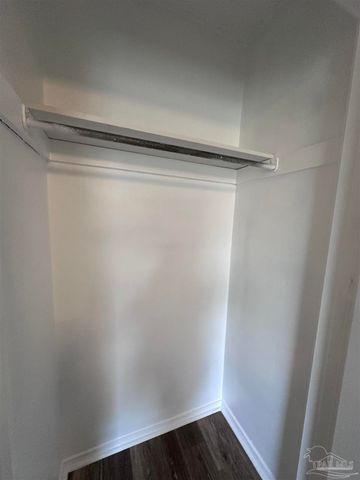 7002 Lanier Dr 2, Pensacola, FL 32504