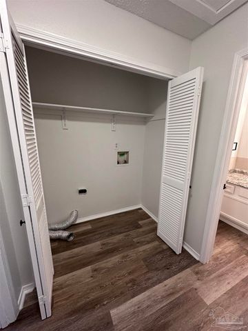 7002 Lanier Dr 2, Pensacola, FL 32504