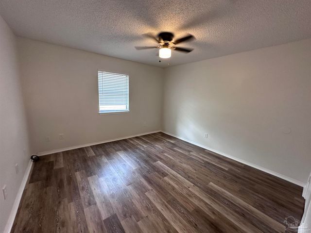 7002 Lanier Dr 2, Pensacola, FL 32504