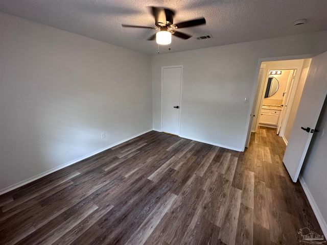 7002 Lanier Dr 2, Pensacola, FL 32504