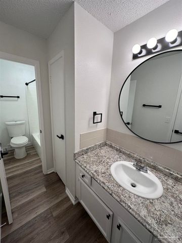 7002 Lanier Dr 2, Pensacola, FL 32504