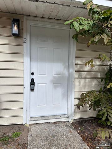 7002 Lanier Dr 2, Pensacola, FL 32504