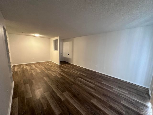 7002 Lanier Dr 2, Pensacola, FL 32504