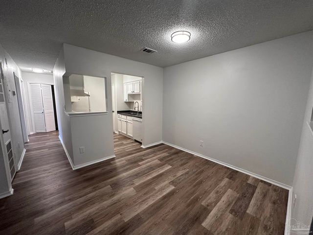 7002 Lanier Dr 2, Pensacola, FL 32504