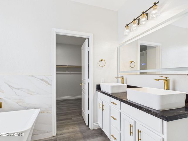 6917 W SHUMWAY FARM Road, Laveen, AZ 85339