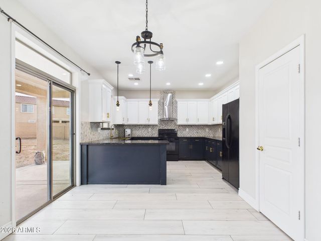 6917 W SHUMWAY FARM Road, Laveen, AZ 85339