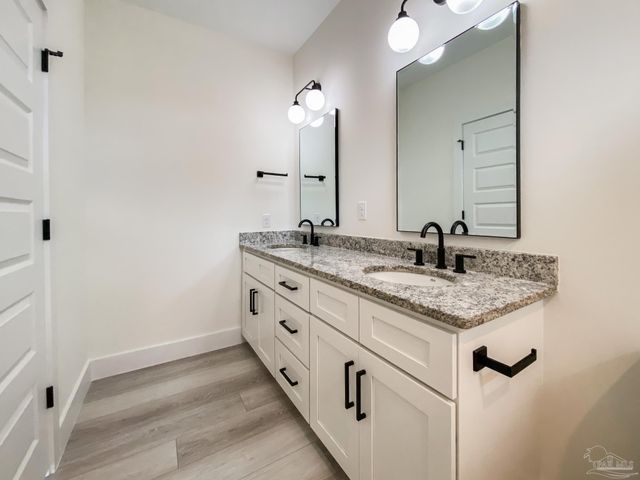 440 Hancock Ln B, Pensacola, FL 32503