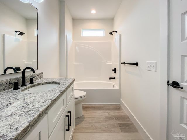 440 Hancock Ln B, Pensacola, FL 32503