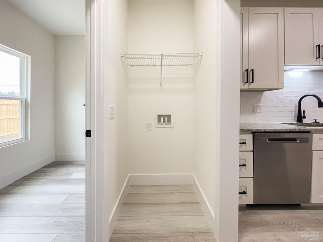 440 Hancock Ln B, Pensacola, FL 32503