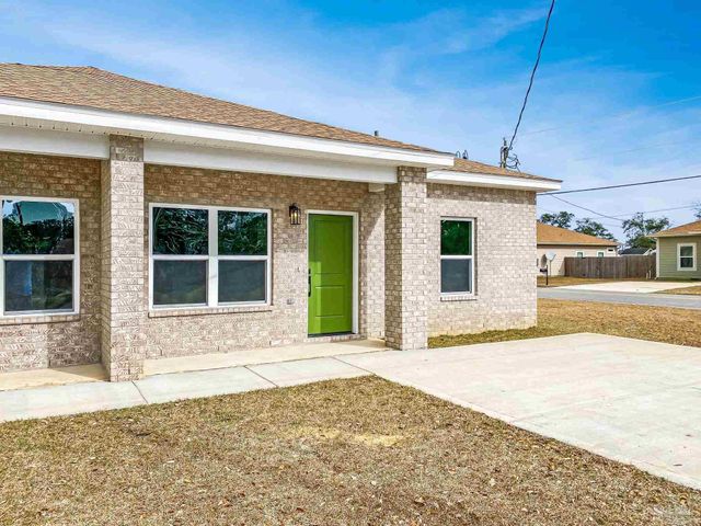 440 Hancock Ln B, Pensacola, FL 32503