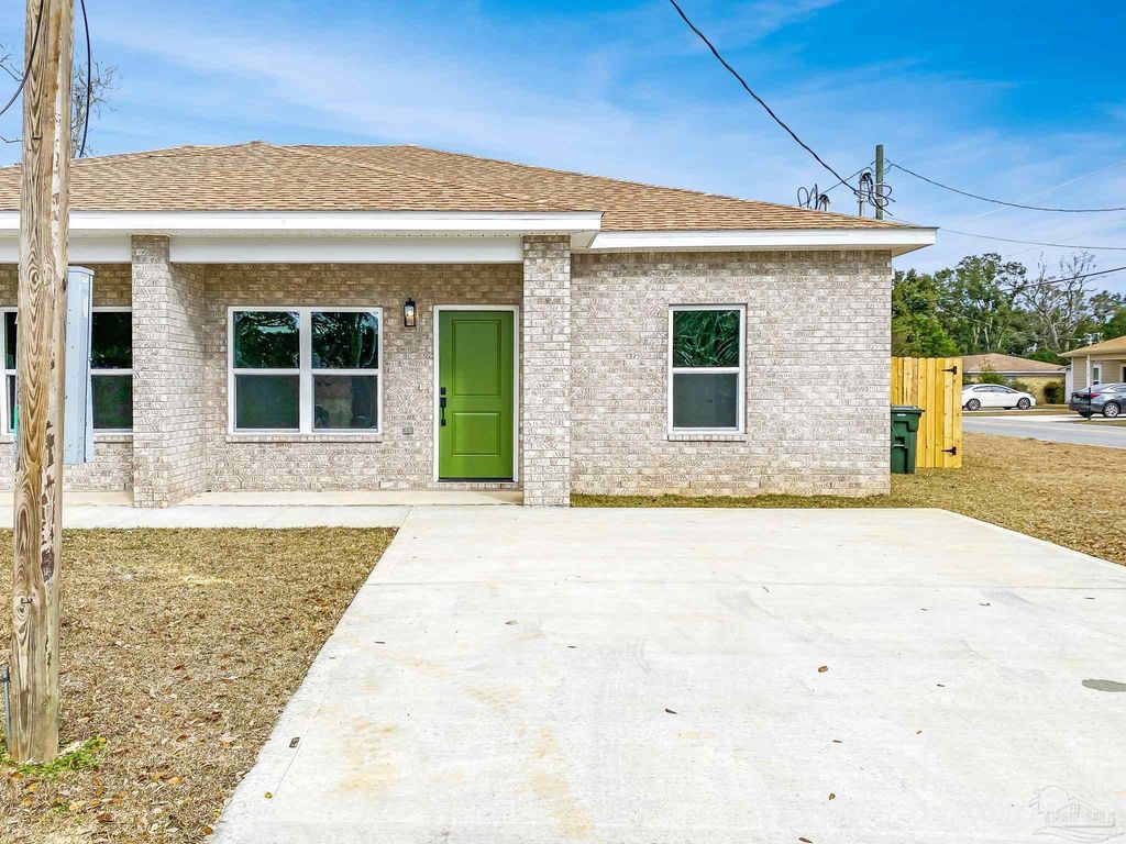 440 Hancock Ln B, Pensacola, FL 32503