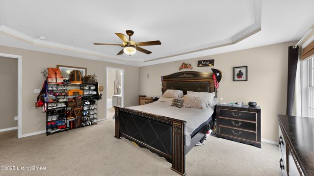 10520 Providence Dr, Louisville, KY 40291