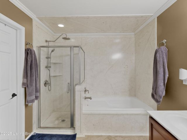 10520 Providence Dr, Louisville, KY 40291