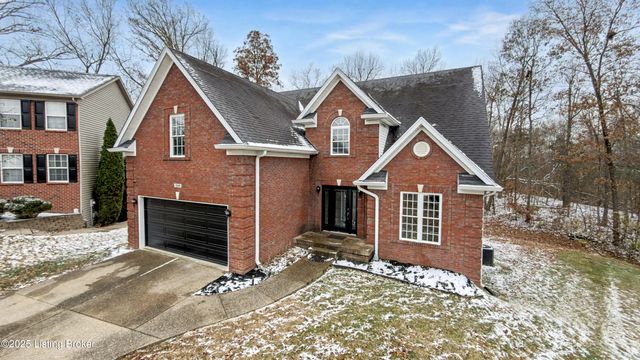 10520 Providence Dr, Louisville, KY 40291