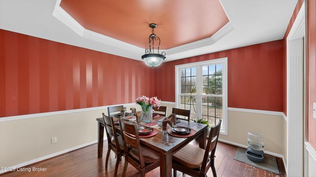 10520 Providence Dr, Louisville, KY 40291