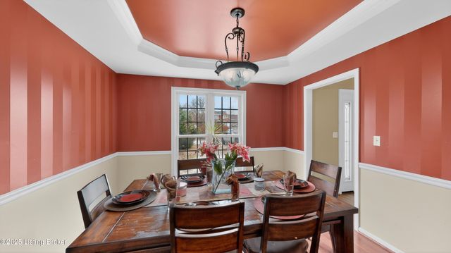 10520 Providence Dr, Louisville, KY 40291