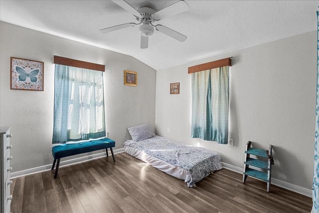 711 10th Street, Dickinson, TX 77539