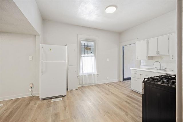 3848 E 9th Terrace, Kansas City, MO 64127