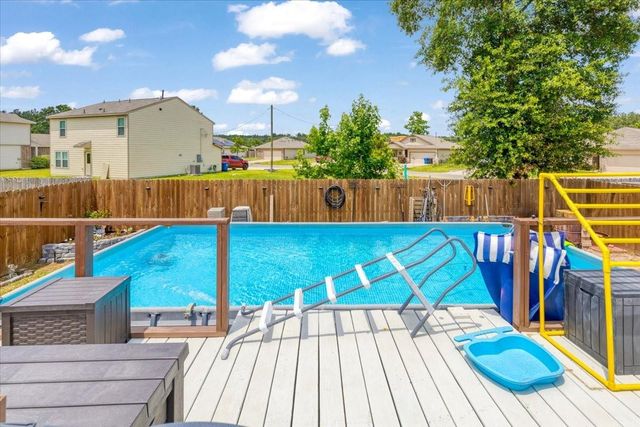 1685 County Road 5102, Cleveland, TX 77327