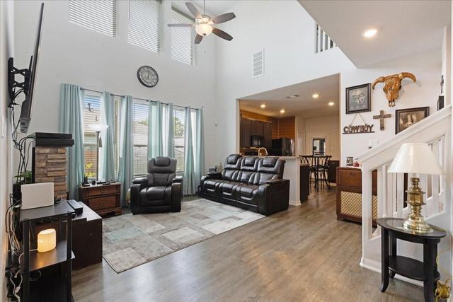 1685 County Road 5102, Cleveland, TX 77327