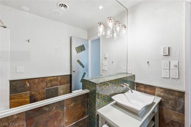 440 Elm Drive 204, Las Vegas, NV 89169