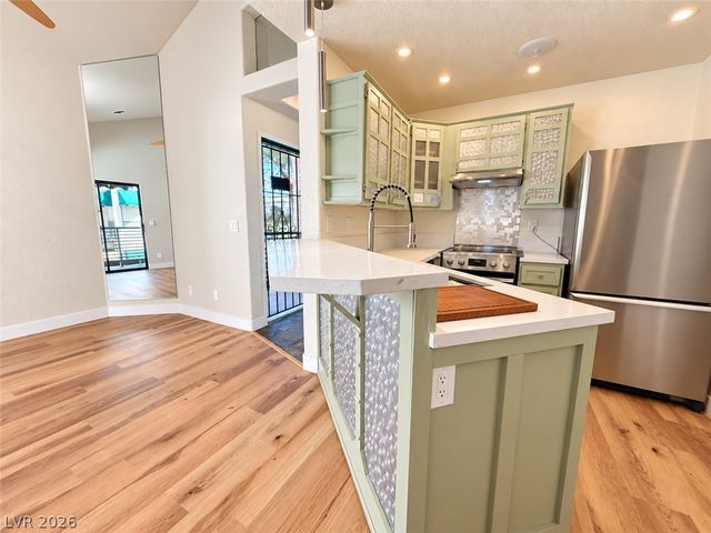 440 Elm Drive 204, Las Vegas, NV 89169